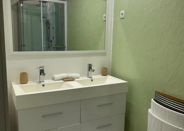 Pensión Celinatura 3*